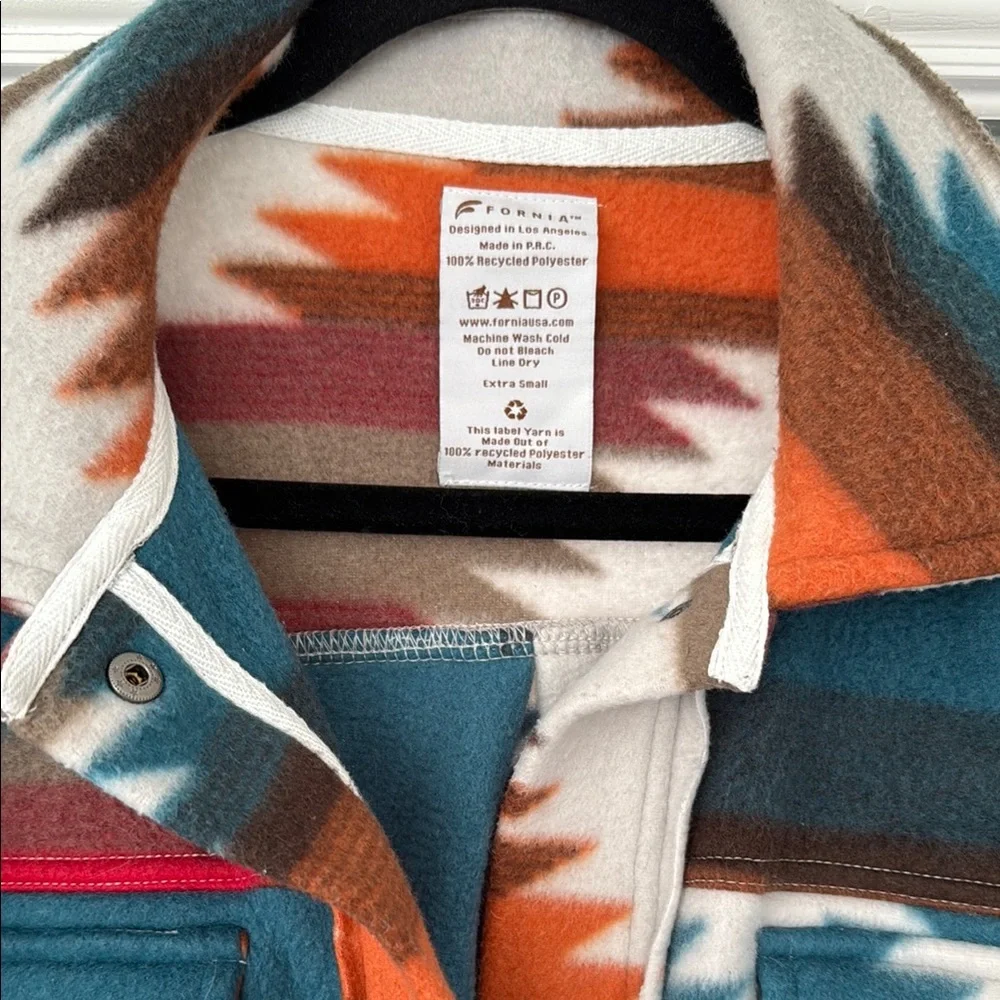 Colorful Aztec Patterned Jacket - Picture 2 of 10